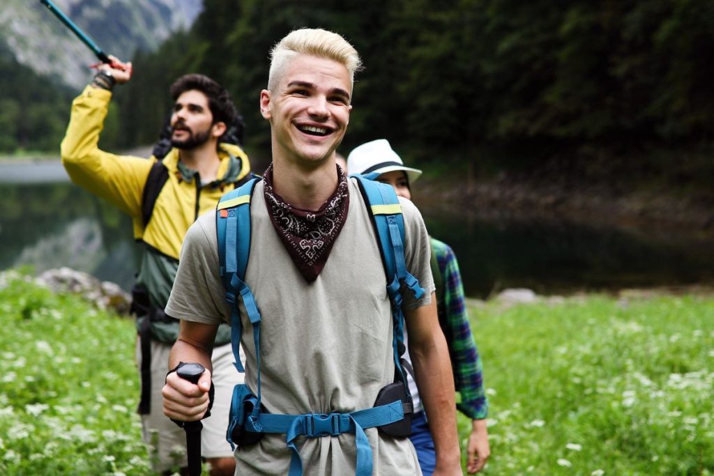 10-Randonnées et sentiers incontournables à découvrir lors de votre camping en montagne